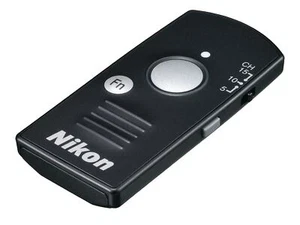 Nikon WR-T10 Wireless Remote Controller Transmitter to WR-R10 Camera - Picture 1 of 2