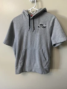 Felpa con cappuccio Nike Air Pivot basket manica corta grigio logo pullover uomo media - Foto 1 di 10