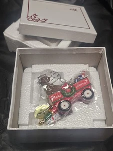MIB Danbury Mint Dackel Annual Christmas Ornament 2010 A WAGGIN' HOLIDAY Hund - Bild 1 von 2