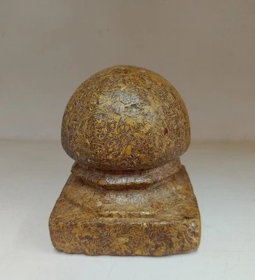 OLD BEAUTIFUL UNIQUE DESIGN STONE CARPET WEIGHTS COLLECTIBLE.  - Image 1 of 4