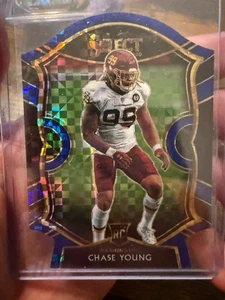 Panini Select 2020 - Concourse Chase Young #64 Blue Prizm troquelado (RC) - Imagen 1 de 1