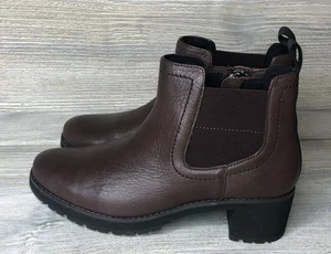 NEW $250 Munro Darcy Bootie Chelsea Boot Brown Tumbled Leather Gore Insert Sz 6M - Picture 1 of 7