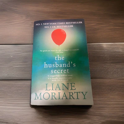 THE HUSBAND’S SECRET. Liane Moriarty. Thriller. FREE SHIPPING IN AUSTRALIA! - Image 1 of 2
