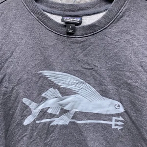 Patagonia Mens Large Flying Fish Crew Neck Sweatshirt Grey Organic Cotton - Picture 1 of 11