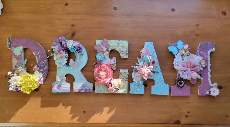  Letrero de decoración de pared con letras DREAM niña grande con muchos detalles  Foto 1 de 4