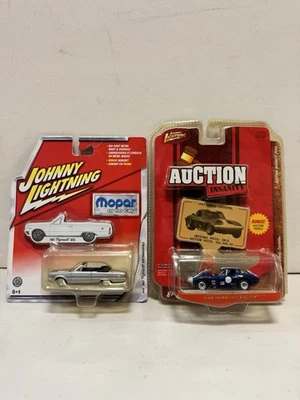 Johnny Lightning 1967 Plymouth GTX 1963 Chevy Corvette nuevo en paquete (X2) lote Foto 1 de 4