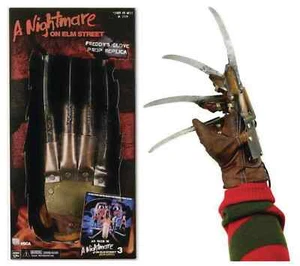 Nightmare on Elm Street 3 DREAM WARRIORS Freddy krueger Glove PROP REP NECA - Foto 1 di 1
