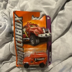 Matchbox Mbx Airport Seat Truck Orange - Dent In Box - Picture 1 of 1