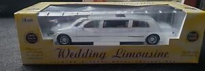 Sunstar 1:18 Scale Lincoln Wedding Limousine Mint Condition In Box diecast model