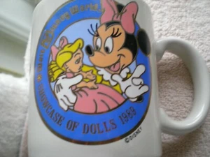 Very Rare 1989 Walt Disney World Showcase of Dolls Cup - Picture 1 of 2