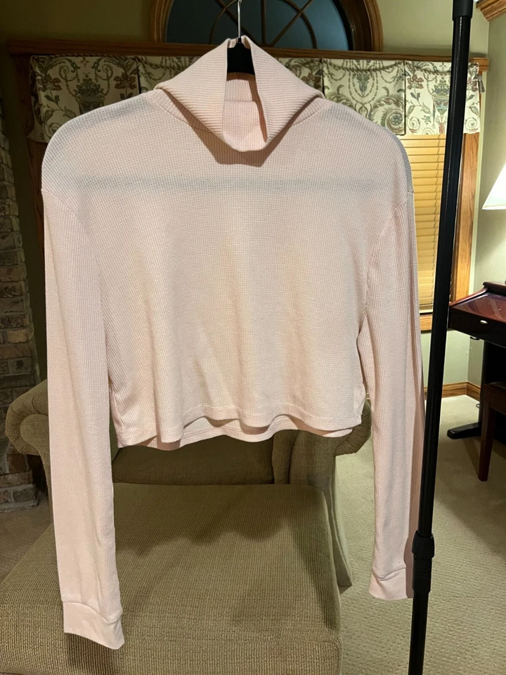 Doble Cero Talla Pequeña Rosa Claro Recortado Suéter Simulado Cuello Tortuga Foto 1 de 4