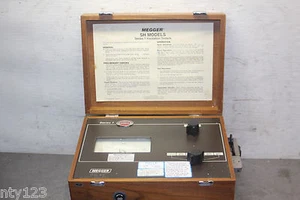 BIDDLE MEGGER Insulation Tester Series 1 2500 Volts   - Picture 1 of 9