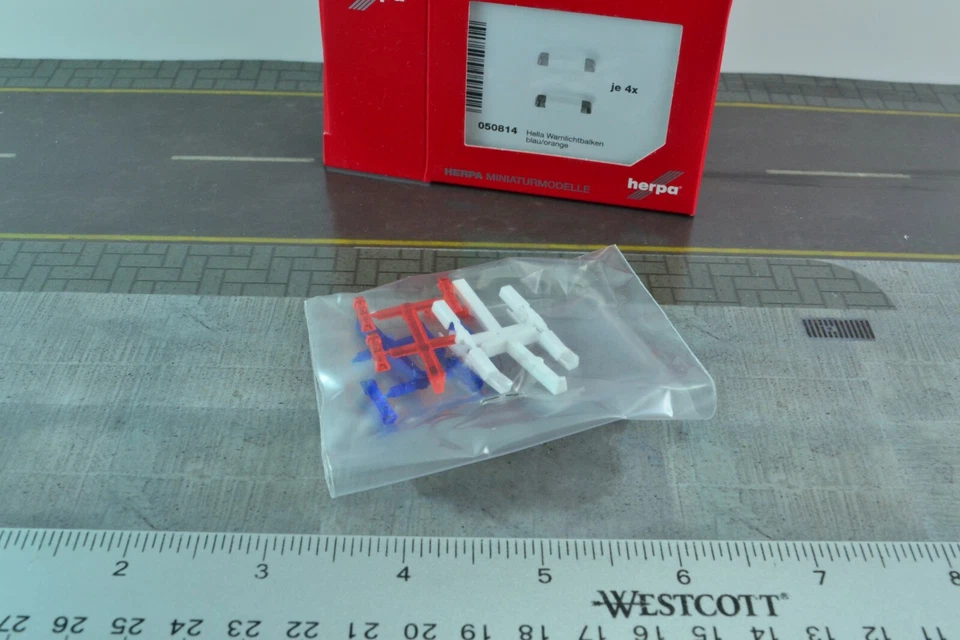 Herpa HO #050814 Hella Emergency Light Bar Kit - 4 Blue 4 Orange - More Below