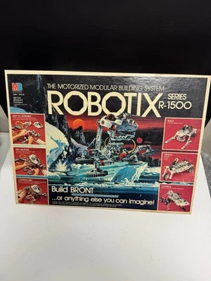 1985 Robotix series R-1500 in Original Box with Parts & Instructions UNTESTED - Image 1 of 4