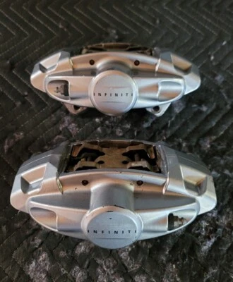 Juego de pinzas traseras Akebono Infiniti G37s/Q60s 2008-15 cupé Foto 1 de 4