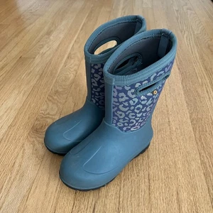 Stivali invernali Bogs bambino neoclassici leopardati impermeabili isolati giovani taglia 1 - Foto 1 di 9