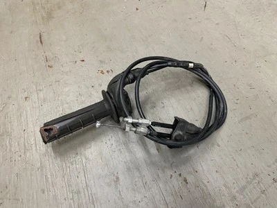 Поврежденные тросы дроссельной заслонки 2011 RMZ450 SUZUKI RMZ450 - Изображение 1 из 4