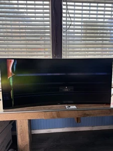Dell U4025QW for Parts Repair. Screen Issue. - Afbeelding 1 van 1