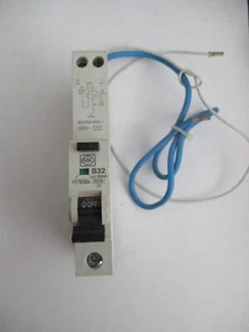 INTERRUPTOR DE CIRCUITO RCBO MK SENTRY H7936s B32 32 AMP 30mA - Imagen 1 de 1