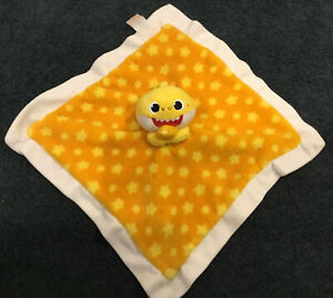 PINKFONG Yellow Baby Shark WOW WEE 14” Square Security Blanket Lovey 2020 EUC
