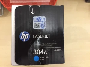 HP CC531A Cyan 304A Toner for HP LaserJet CP2025/CM2320 Genuine - Picture 1 of 3