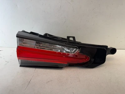 2015 2016 2017 LEXUS NX200t NX300h LUZ TRASEIRA DE LED INTERNA DO LADO ESQUERDO DO MOTORISTA FABRICANTE DE EQUIPAMENTO ORIGINAL - Imagem 1 de 4