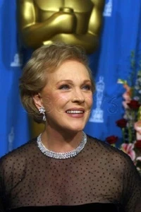 Julie Andrews 8x10 Photo 6225-16 - Picture 1 of 1