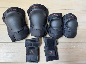 Adult Eight Ball Multi-Sport Pad Set Size S/M. Knee, Elbow And Wrist Pads Black - Picture 1 of 8