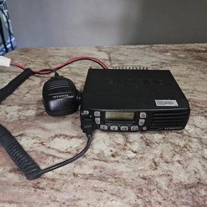 Kenwood TK-7160H-K VHF Fm Transceiver Two Way Radio Microphone Included - Zdjęcie 1 z 6