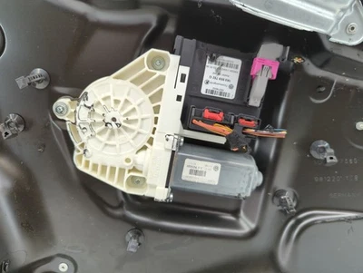 Volkswagen Passat 2006-2007 pasajero delantero derecho ventana eléctrica motor AYSBP Foto 1 de 4