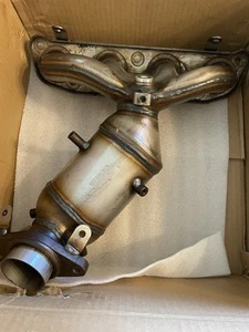 Convertidor catalítico para Nissan Sentra 2009-2016 1,8 L 2,0 L SULEV delantero - Imagen 1 de 14