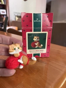 Hallmark "Kitty Mischief" Handcrafted Ornament 1985 Knitting Knit Sewing Yarn - Picture 1 of 6