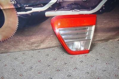 Luz trasera derecha Milan calidad Mercury 6N7Z-13404-BA se adapta a K9 2006-2009 Foto 1 de 4