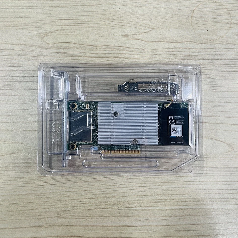 Dell PERC H810 6GB/S PCIe 2.0 SAS RAID controller with 1GB NV Cache Battery - Image 1 of 4
