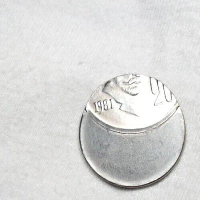 ERROR COIN 20 CENT  FRANCISCO MADERO 1981 FROM MEXICO. - Image 1 of 3