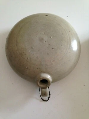 Ancienne et belle bouillotte Auvergnate en grès ou gourde  - art populaire -  - Photo 1/3