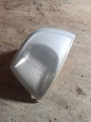 Luz indicadora de giro delantera izquierda Volvo S40, V40 1998 30854653 VGA13731 Foto 1 de 3