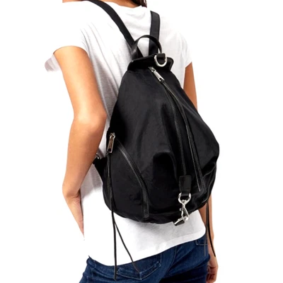 Mochila negra Rebecca Minkoff con herrajes plateados Foto 1 de 4