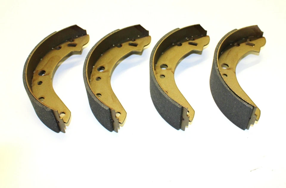 JUEGO DE 4 ZAPATAS FRENO TRASERO EJE TRIUMPH STAG TODOS LOS MODELOS 1970 - 1977 GBS804 Foto 1 de 1