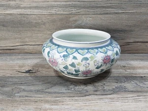 Chinese Porcelain Hand Painted Floral Planter Round - Picture 1 of 7