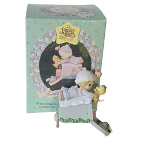Precious Moments Friends es el mejor regalo de todos 831247 adorno navideño 3' de colección - Imagen 1 de 12