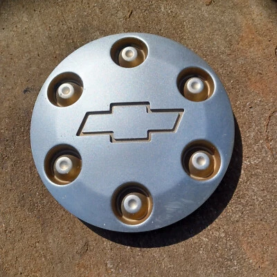 Центральный колпак Chevrolet Colorado 2004-2009 номер детали 9593979 01 - Изображение 1 из 3