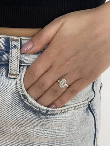 Diamond Engagement Ring VVS2 E Oval 2.25 Ct Lab Created IGI Certified Special - Imagen 1 de 8