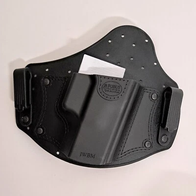 Funda universal Fobus IWBM para pistolas de cuadro medio derecha  Foto 1 de 4