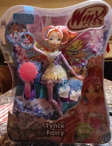 WINX CLUB TYNIX FAIRY FLORA SERIE TV 7 GIOCHI PREZIOSI 3+ RAINBOW 2018 - Foto 1 di 2