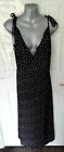 Pretty Little Thing 20 schwarz weiß gepunktete Schulterkrawatte Midi-Kleid NEU mit Reißverschluss
