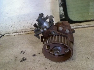 POMPA GASOLIO Ford Focus C-Max MPV 1.6 TDCi 16V (Euro 4)) 2007 - Foto 1 di 1