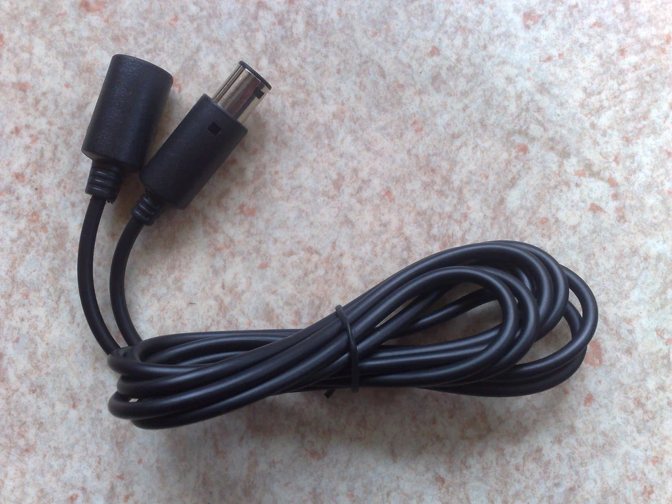 NEW Extension cable 1.8m (6 feet) for Nintendo Gamecube (GC) controller - Image 1 of 1