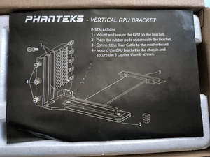 Phanteks Vertical GPU Bracket & Flatline 220mm PCI-E x 16 Riser Cable Kit - Afbeelding 1 van 8