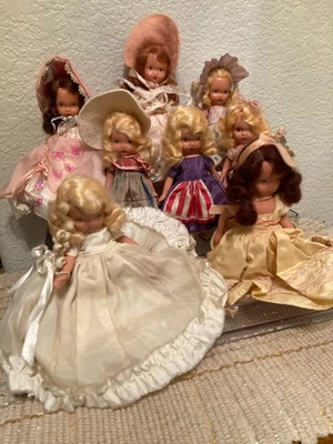 Nancy Ann Bisque Assorted Collection of JT Frozen Leg Dolls - Image 1 of 3